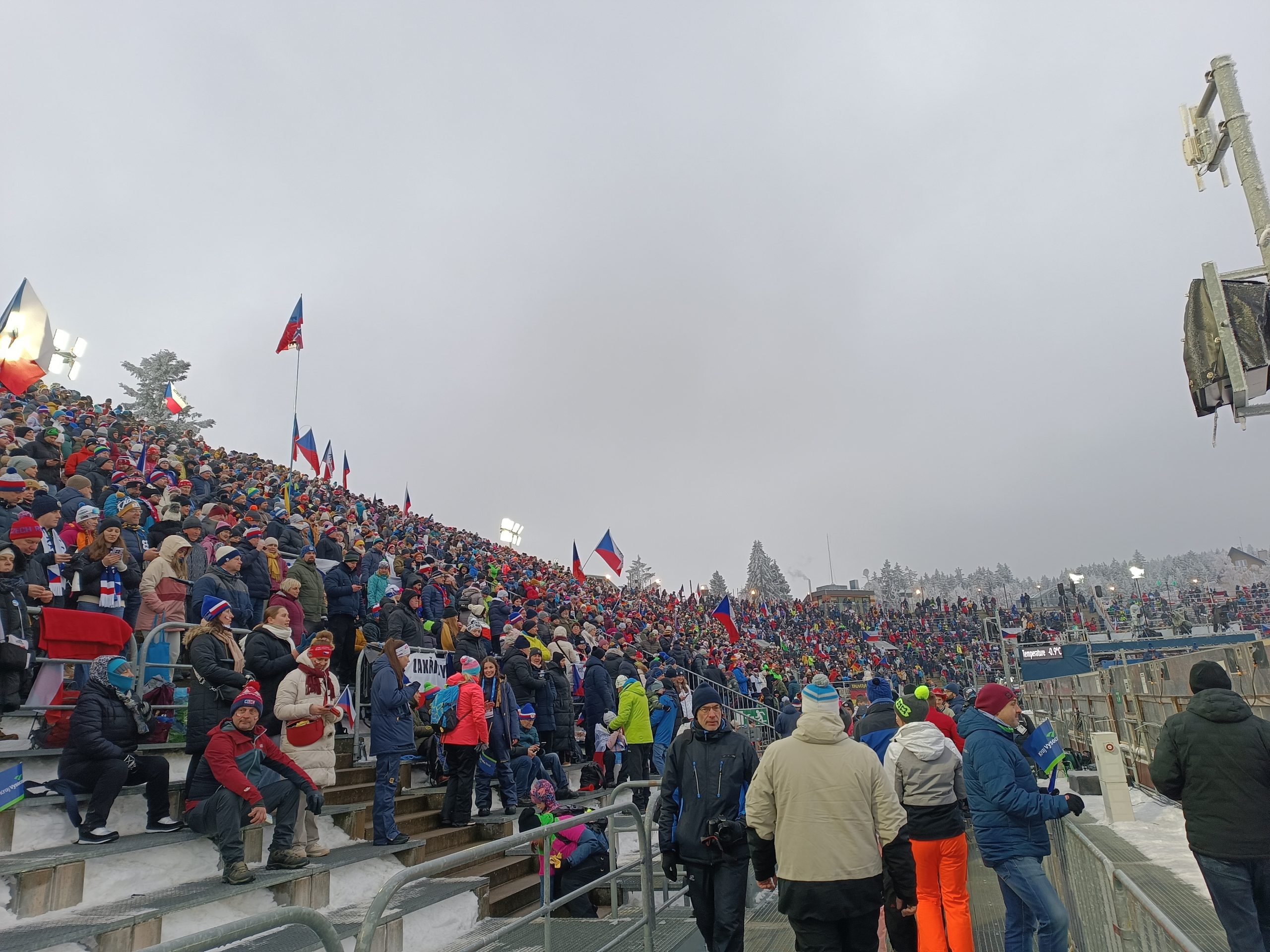 Pohled na naplněné tribuny. Foto: Kateřina Kozáková